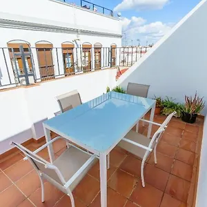 https://rentalsevilla-con-terraza-a-orillas-del-ro.es-andalucia.com